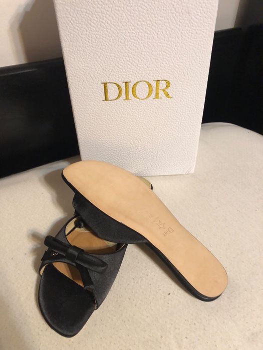Slapi Dior , calitate premium , pe stoc , noi , 39
