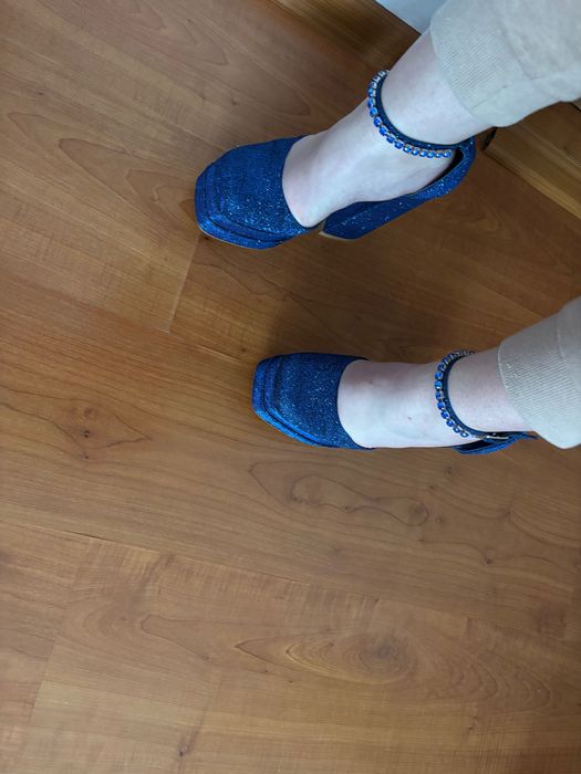Pantofi cu toc mărime 35