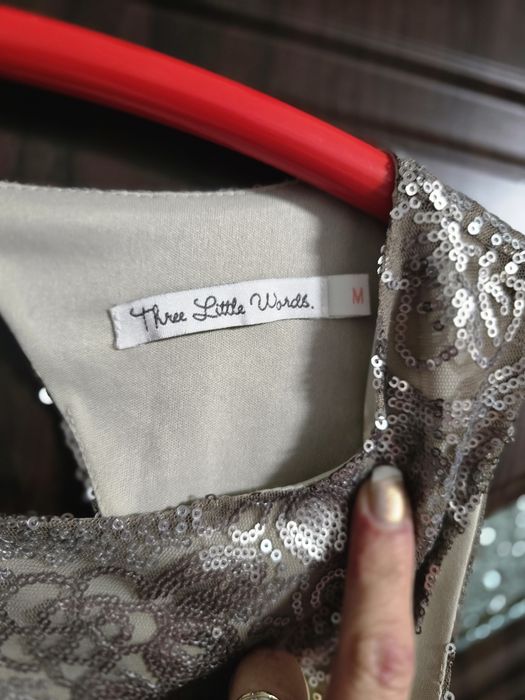 Парти рокля с пайети