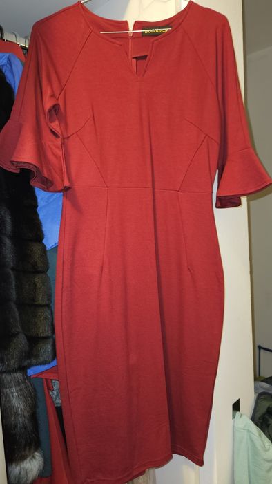 Rochie vișiniu spre rosu marimea S