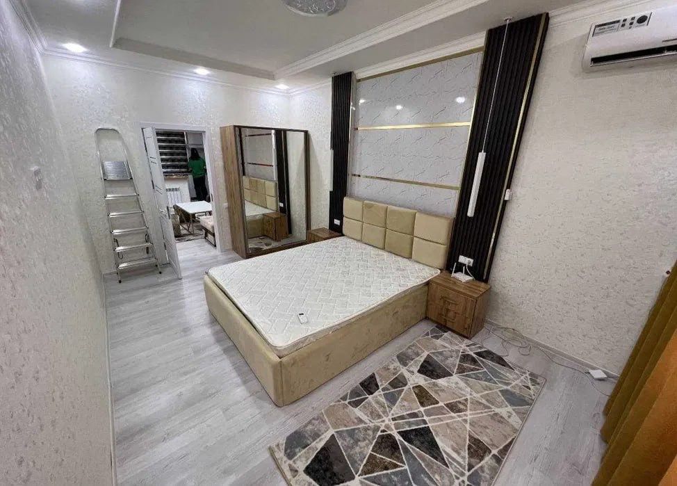 Чиланзар-3  2в3комнатная. Евро . Зеркалка