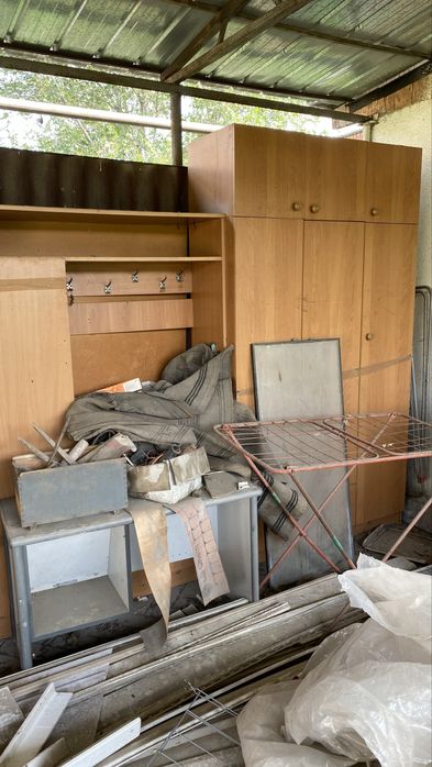 Старая мебель на дрова