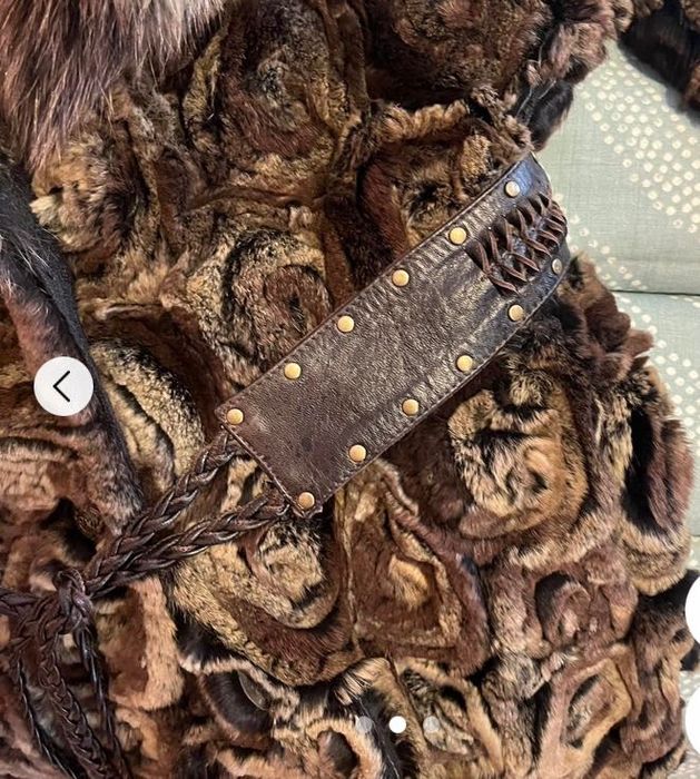 Haină de blană deosebită