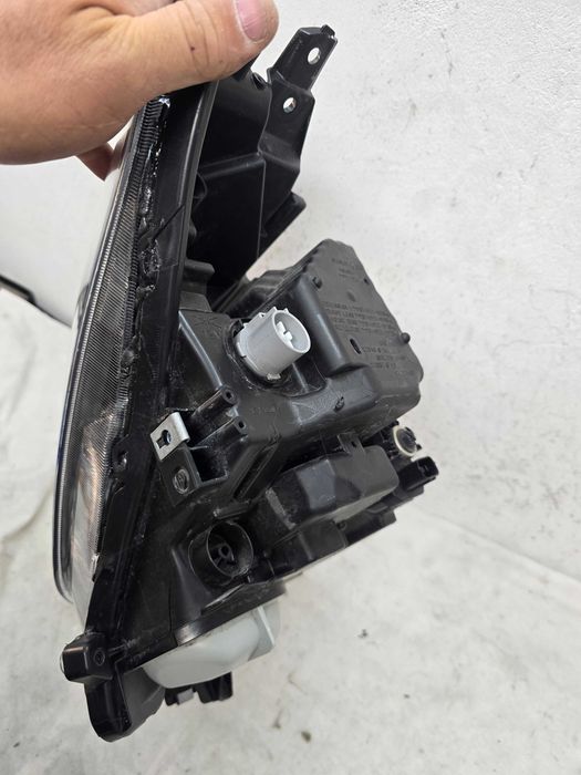 Оригинален фар Сузуки Суифт  Suzuki Swift Led