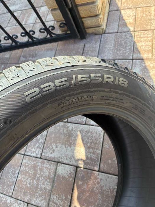 Anvelope Iarna Nokian 235/55/R18, an 2023