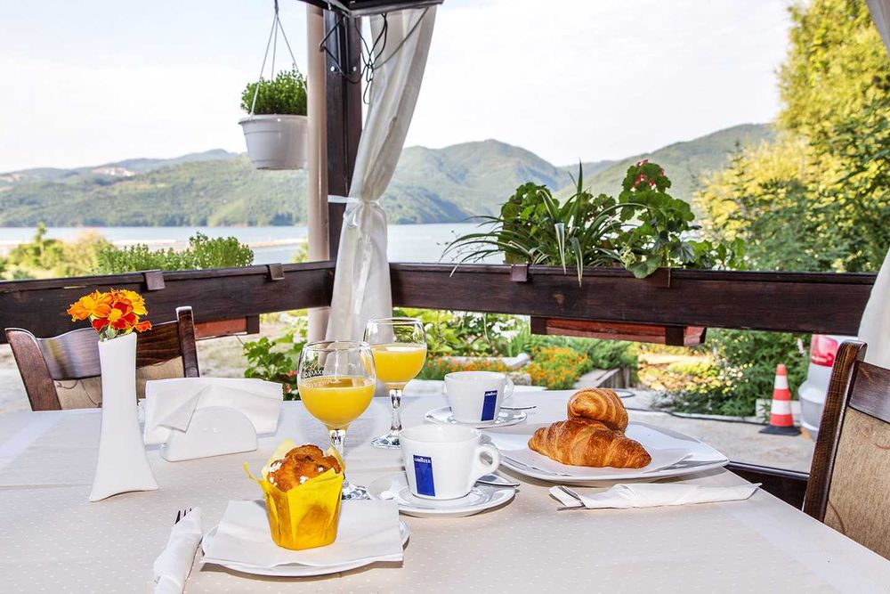 Дава се под наем Едностаен апартамент в с. Главатарци, Област Кърджали - 15 кв.м за 15.3 € - Снимка #9