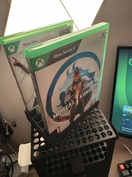 Xbox Series X Disc Edition 1TB cu 2 Manete, Jocuri si Accesorii, nefolosit