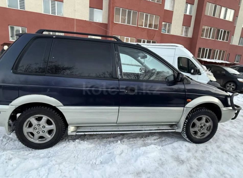 Продам машину Mitsubishi RVR 1996 года