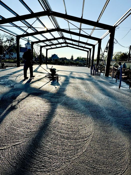 Sape mecanizate / Beton elicopterizat / Tencuiala mecanizata