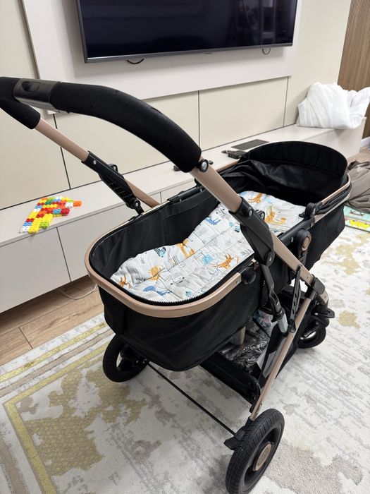 Коляска трансформер Belecoo 321, черный