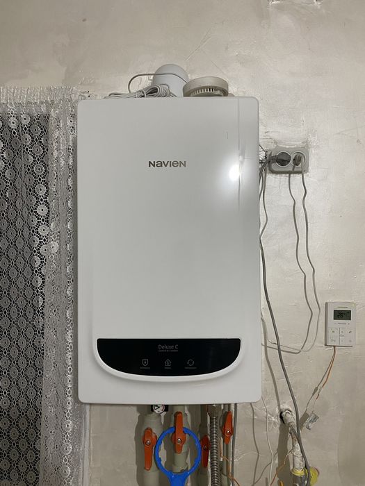 Газовый котел NAVIEN deluxe c на 130кв