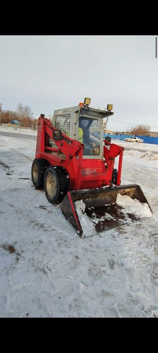 Продаётся бортоповоротный минипогрузчик
