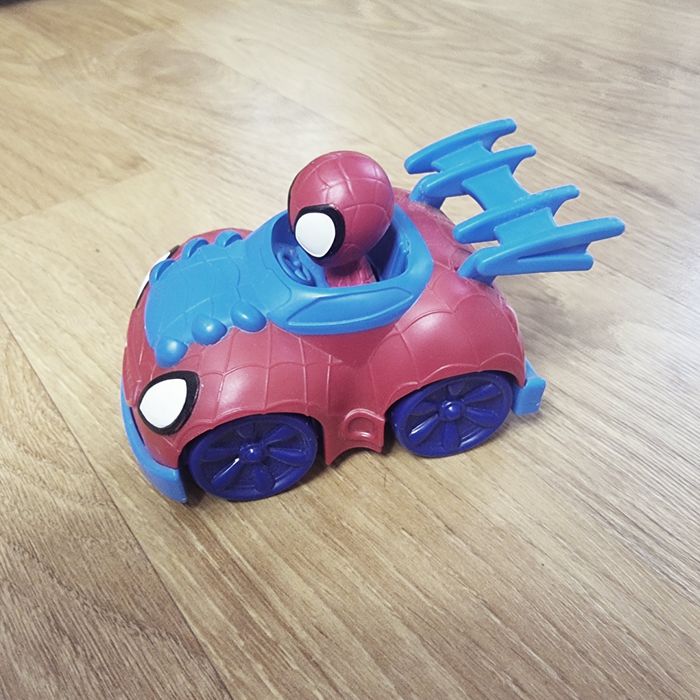 Ghost si Spiderman
