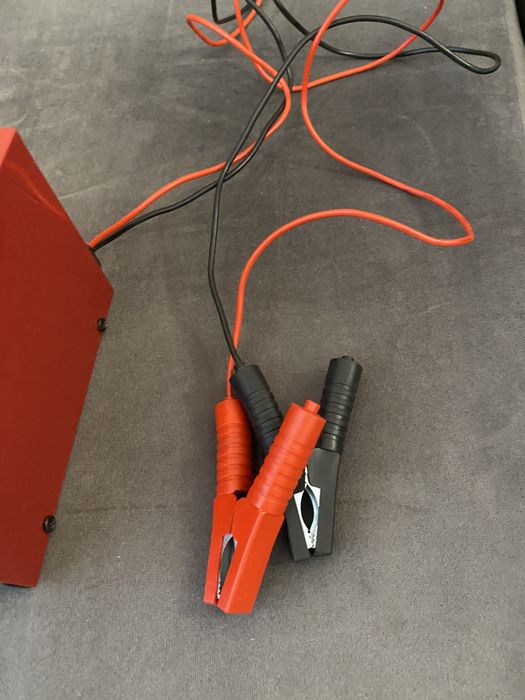 Зарядно за акумулатор Einhell 10A 12V