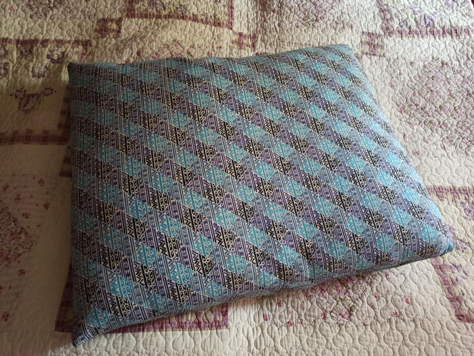 Продам пуховые подушки