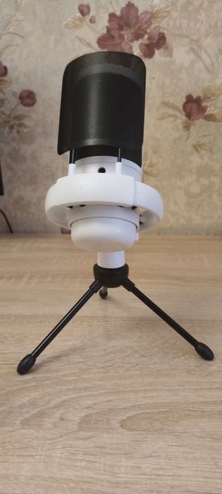 Продам микрофон MAXBUZZ игровой для пк