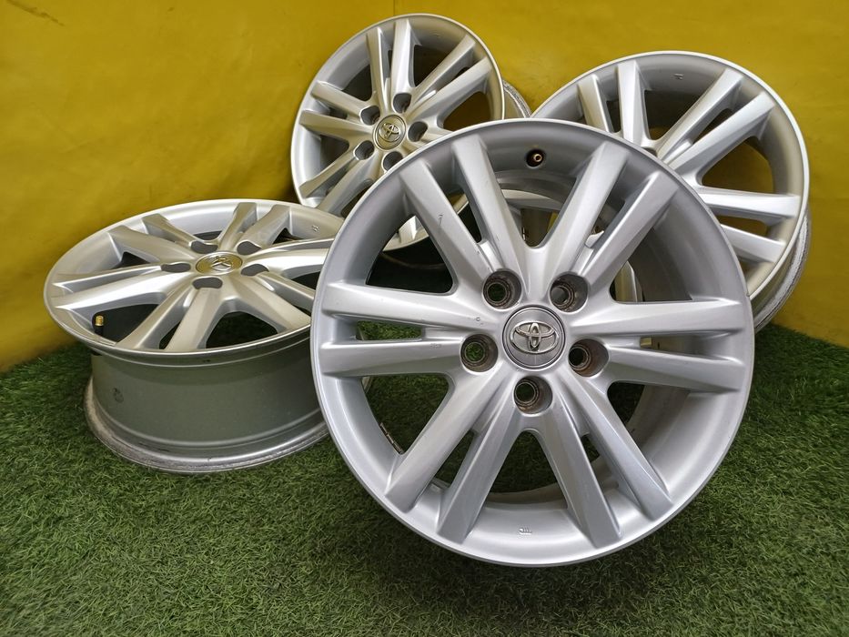 Диски R16 5x114.3 на Toyota и другие.