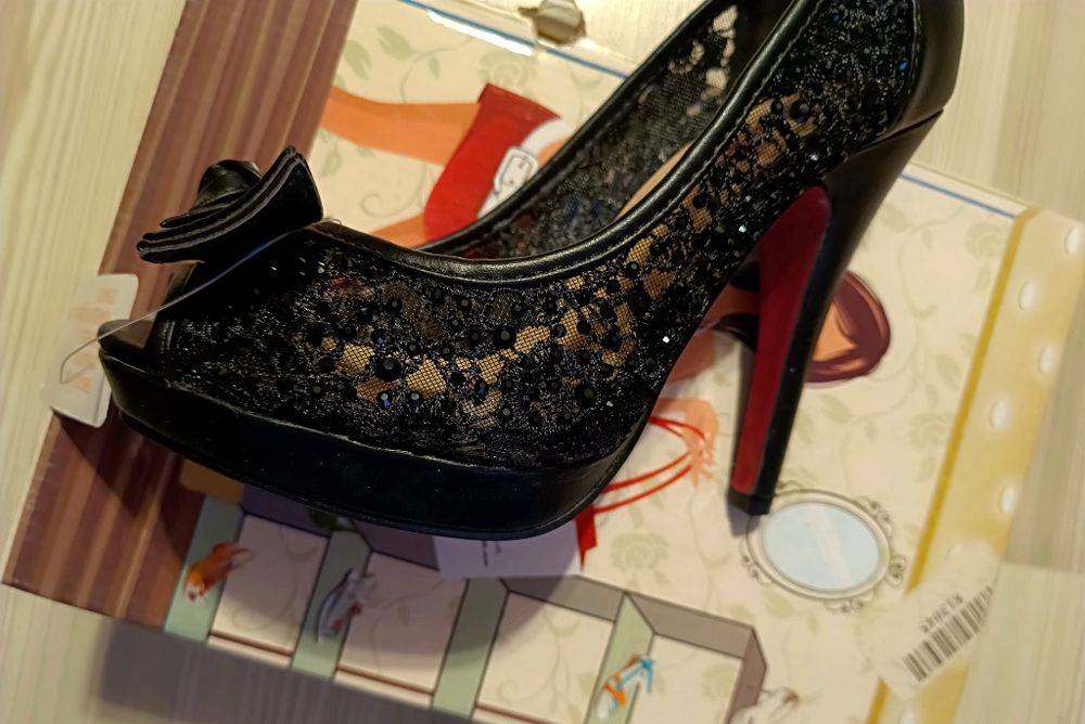 Pantofi mărime 35 noi