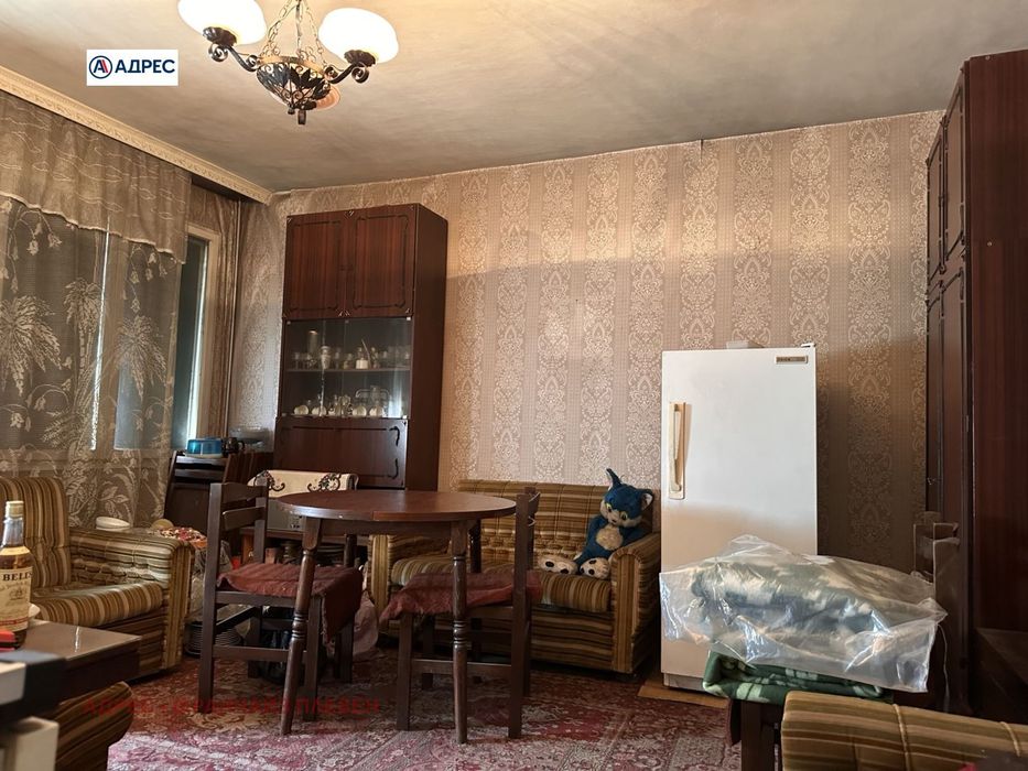 Продава се Тристаен апартамент в Плевен, Широк център - 115 кв.м за 1948 €/кв.м - Снимка #2
