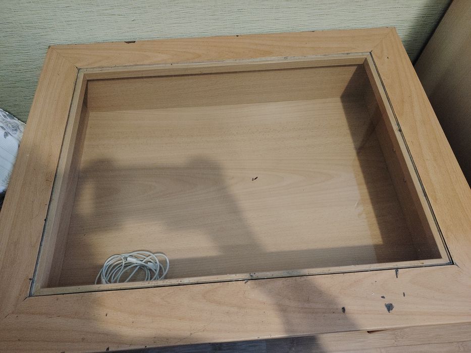 Журнальный столик