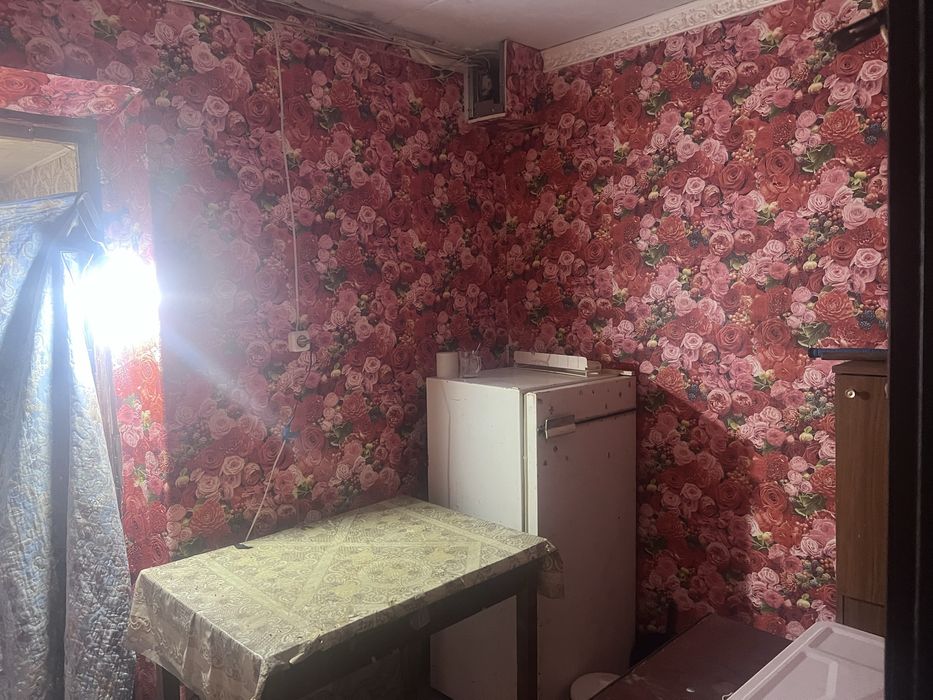 Продам в общежитие комнату