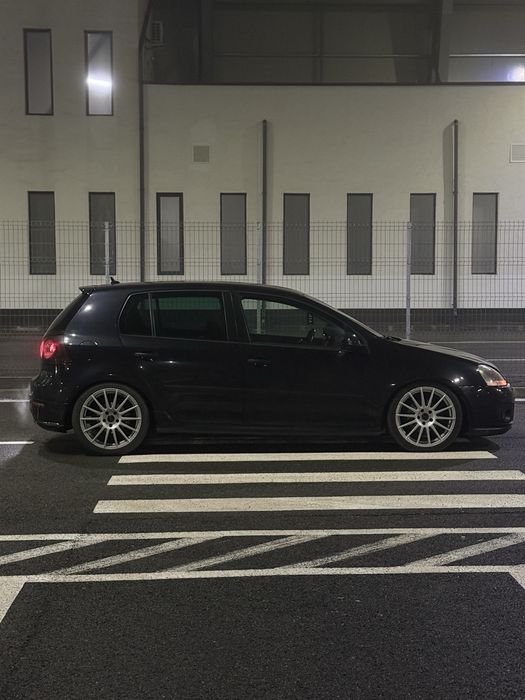 Se vinde golf 5