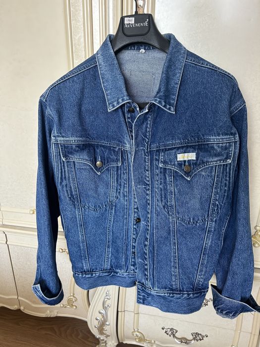 Куртка джинсовая р. 48-50.