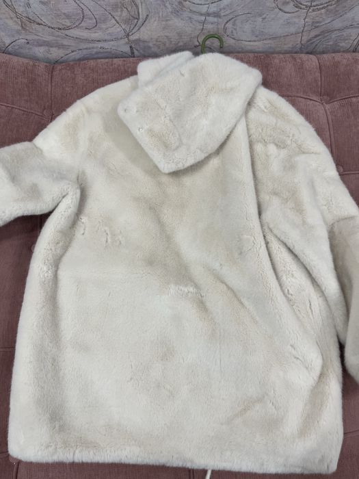 Продам белую шубу