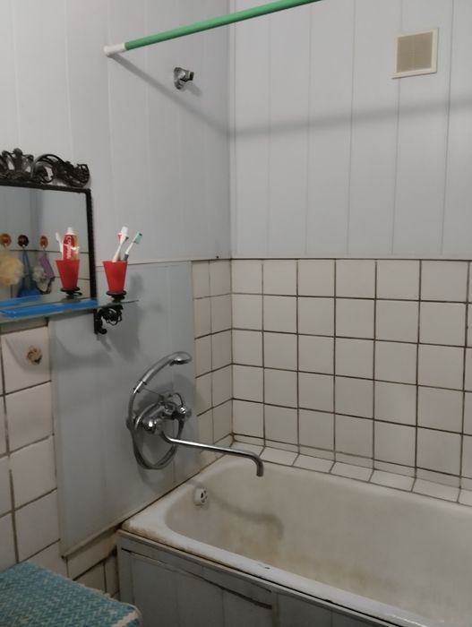 Продам квартиру Юнусабад 3 2/2/4 кирпичный дом