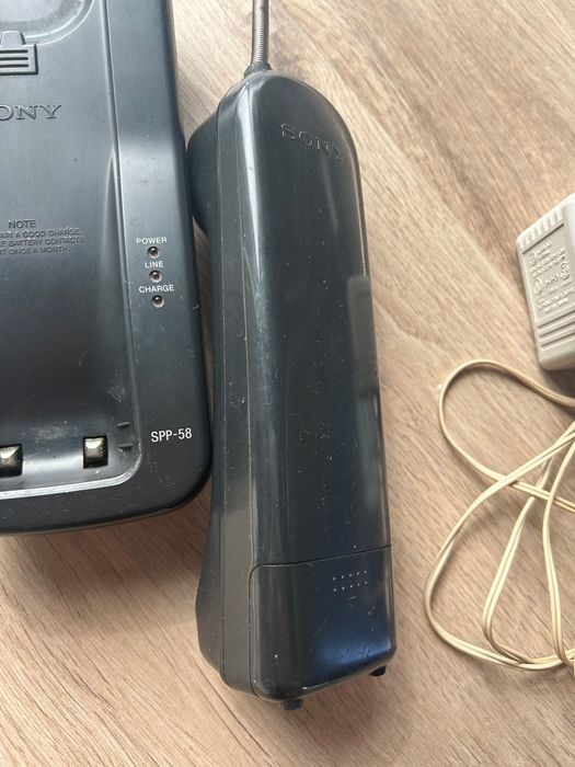 Sony SPP-58 ретро безжичен телефон от серия в края на 90-те