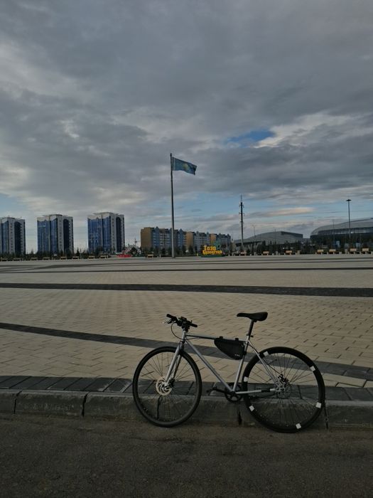 Продам  велосипед сингл спид ..