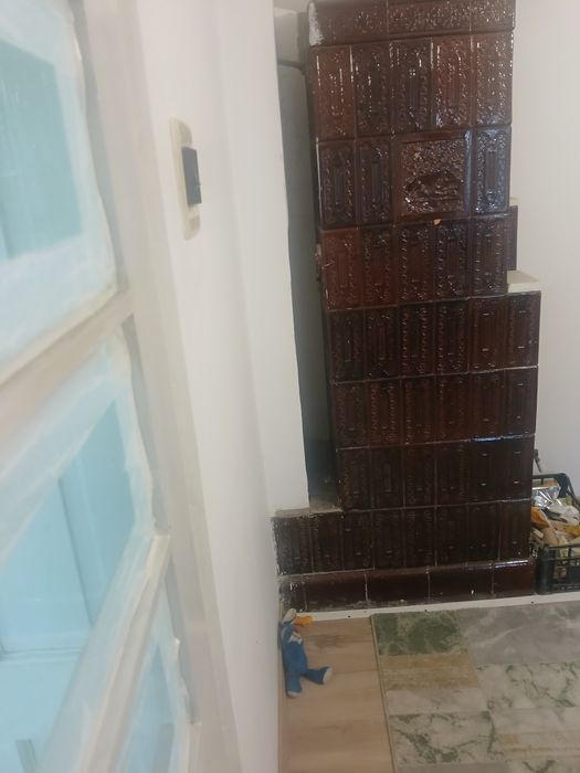 Vînd casă la țară în argeș tel 0733606930