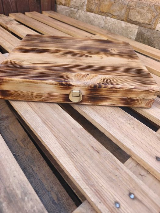 Дървена кутия за воблери