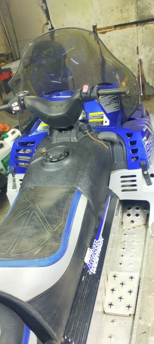 Продам снегоход,на полном ходу!