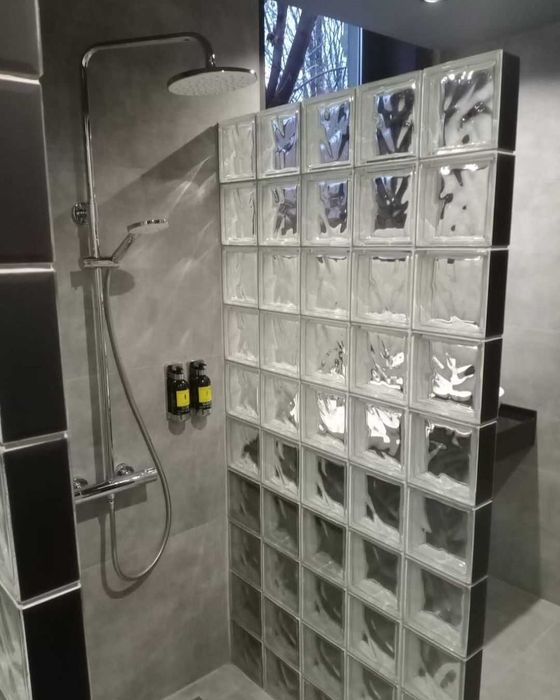 Стеклоблок бесцветный Wave волна 19х19х8 Чехия