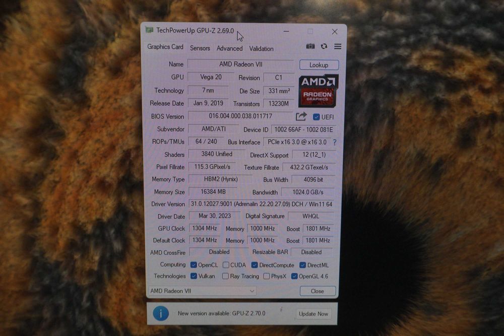 Radeon VII 16GB HBM2 AMD Radeon видеокарта (има забележки)/вкл. ДДС