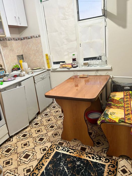 3 бөлмелі пәтер ұзақ мерзімге жалға беріледі