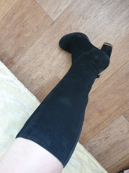 Продаю сапоги 2 пары 35 размер