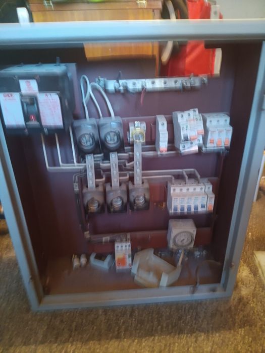 Ел.табло. Договаряне.