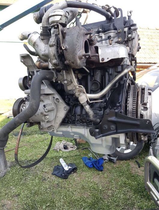 Dezmembrez Nisan Navara,nissan piese second hand