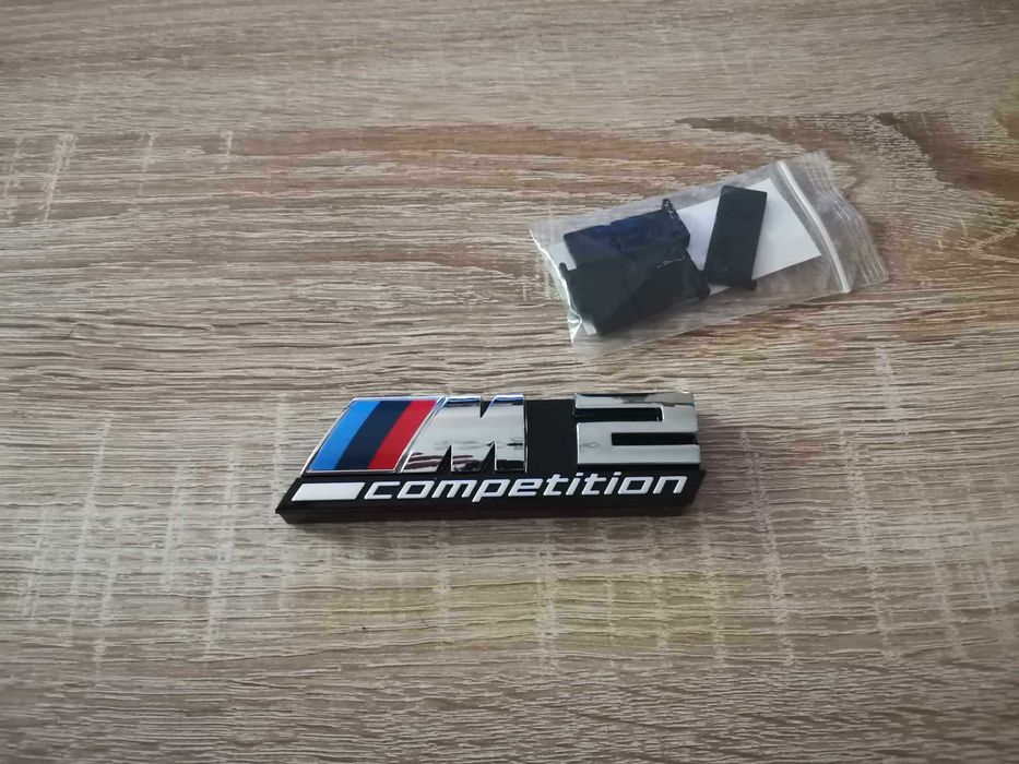 Предна решетка сребриста емблема BMW M2 Competition