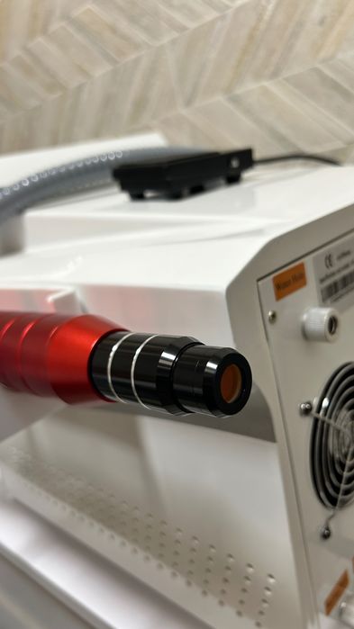 Laser îndepărtare tatuaje/pete și carbon peel