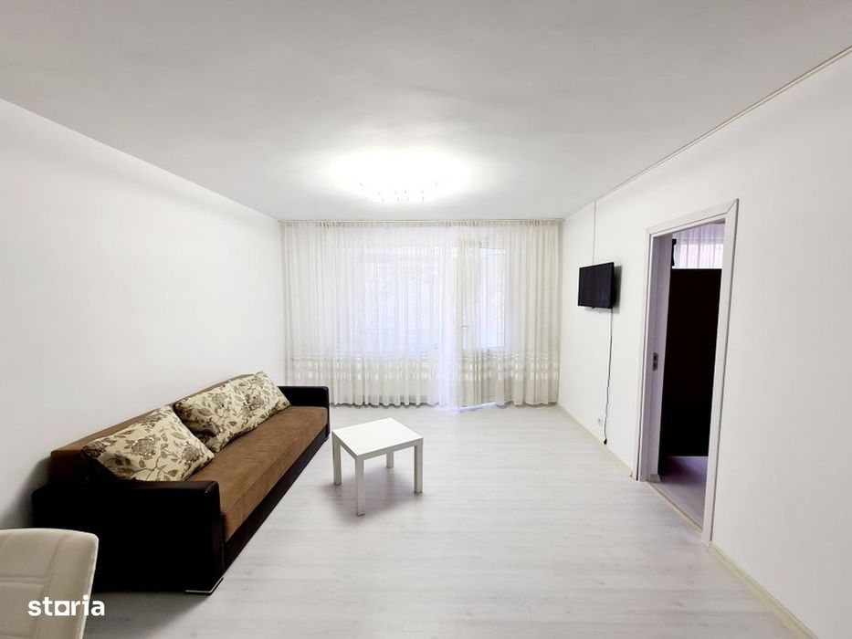 2 camere Sala Palatului etaj 2, bloc 1960, mobilat, balcon, renovat