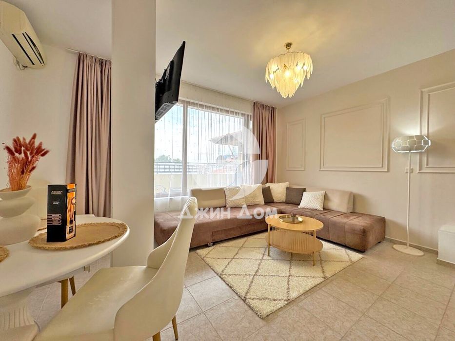 Продава се Тристаен апартамент в к.к. Слънчев бряг - 83 кв.м за 1205 €/кв.м - Снимка #1