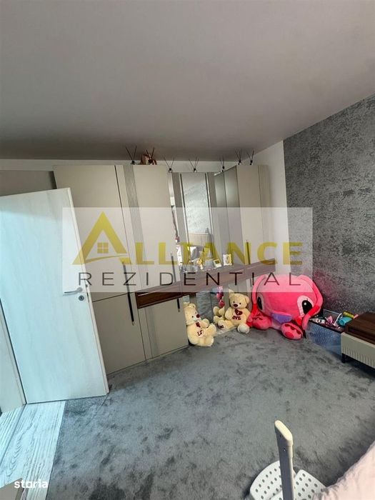 Exclusivitate - 2 Camere Gata De Mutat + Parcare Cadastrat - 135.000E — fotografia 3