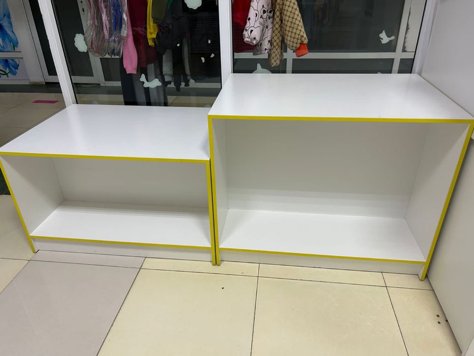 тумба (шкаф) для магазины
