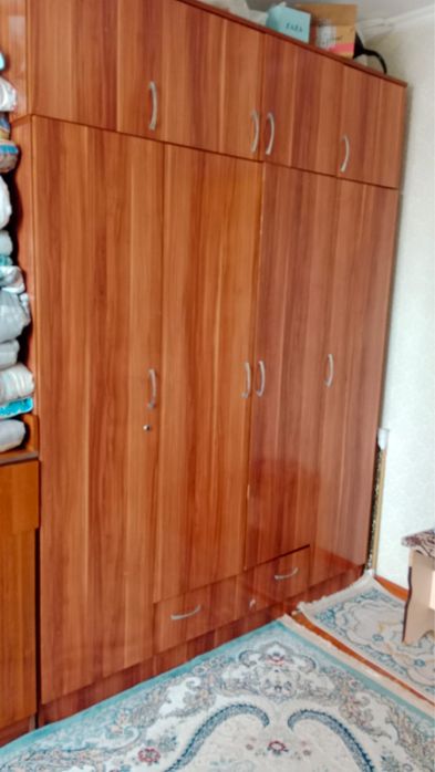 Продается большой шкаф