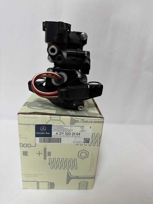 ОРИГИНАЛЕН нов компресор въздушно окачване MERCEDES W211 w220 w219