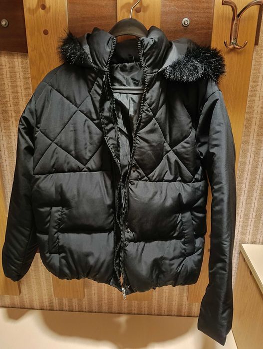 Топло дамско зимно яке размер S - Черно