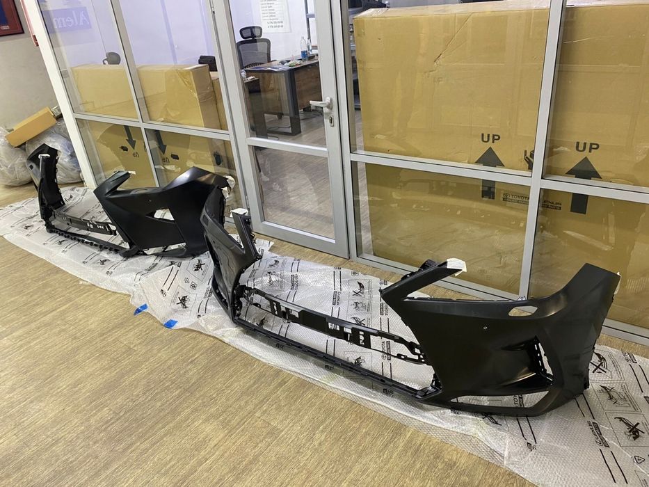 Бампер оригинал для Лексус РХ Lexus RX